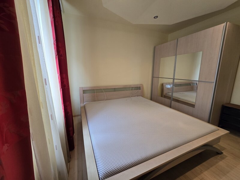 Lacul Tei, Opanez, 110 m de Parcul Circului, apartament cu 2 camere.