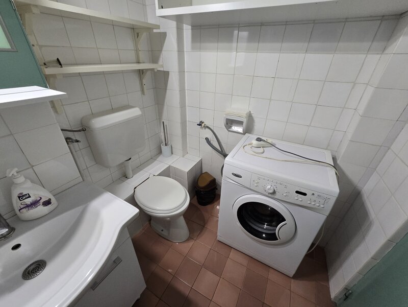 Lacul Tei, Opanez, 110 m de Parcul Circului, apartament cu 2 camere.