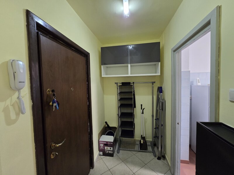 Lacul Tei, Opanez, 110 m de Parcul Circului, apartament cu 2 camere.